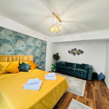 Luxury Apartment Sinuhe Braşov Exterior foto