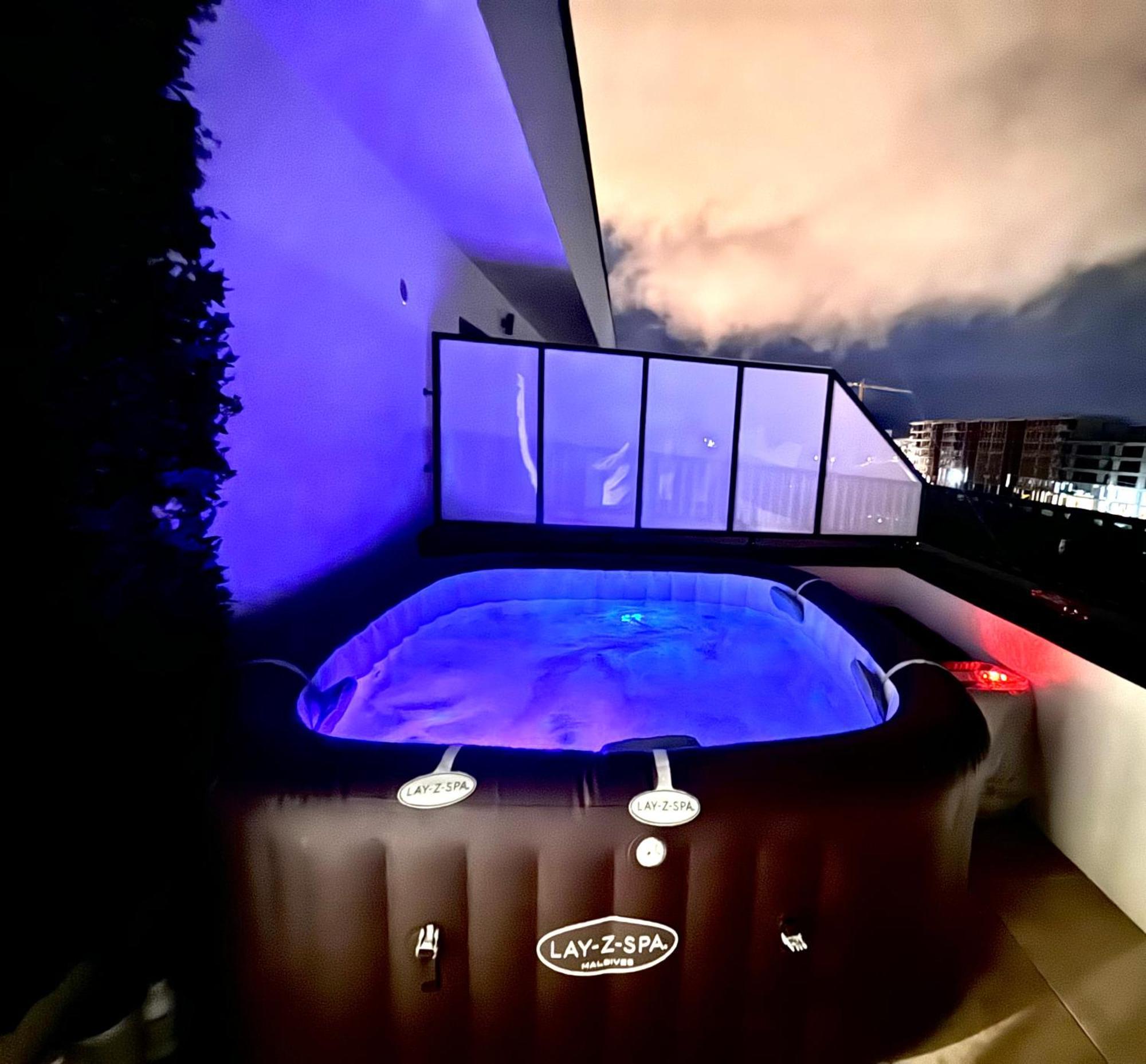 Luxury Apartment Sinuhe Braşov Exterior foto